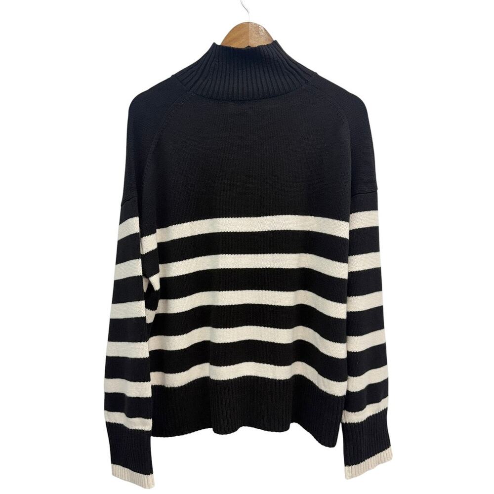Everlane The Boxy Turtleneck in Everyday Cotton Black/White Stripe size M NWT - Picture 4 of 6